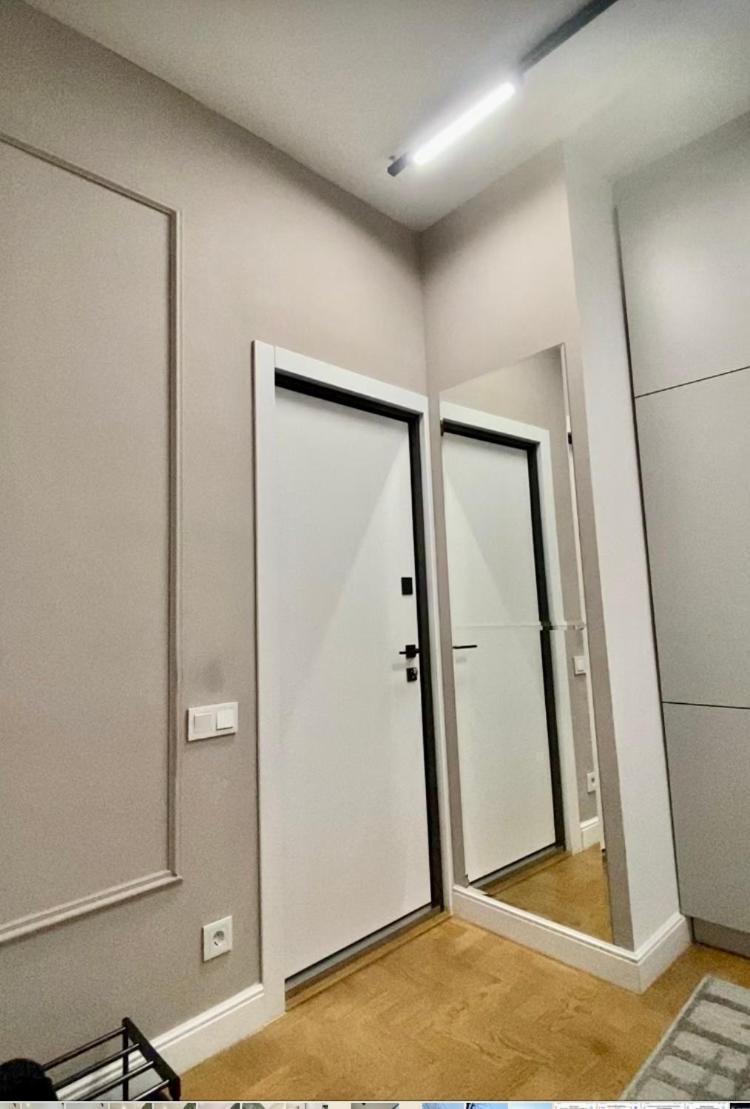 Favorit Apartments 2 Кім Безкоштовна Парковка Центр З Балконом Не Далеко Від Ж Д Вокзалу Звітні Документи Львов Экстерьер фото