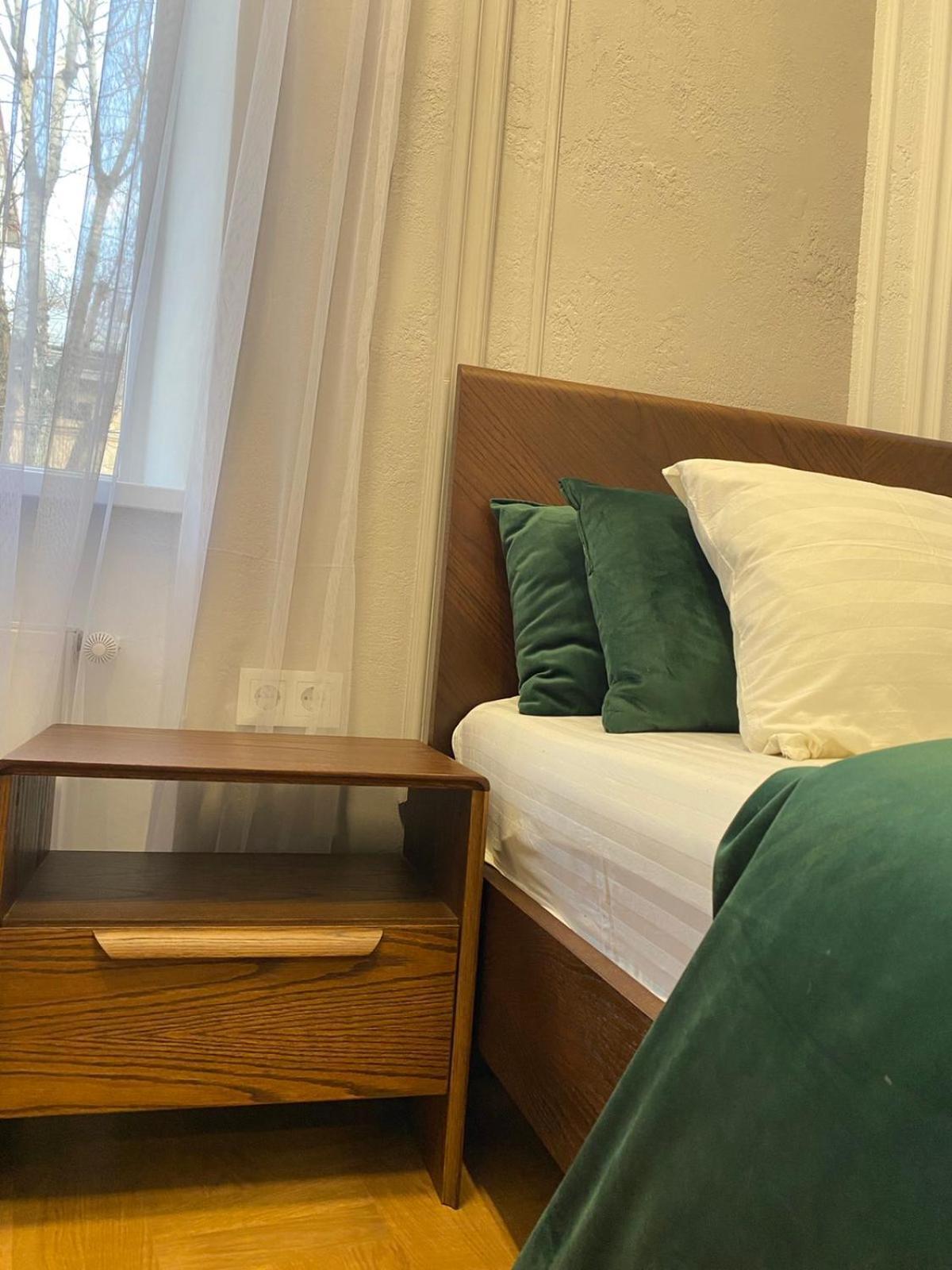 Favorit Apartments 2 Кім Безкоштовна Парковка Центр З Балконом Не Далеко Від Ж Д Вокзалу Звітні Документи Львов Экстерьер фото